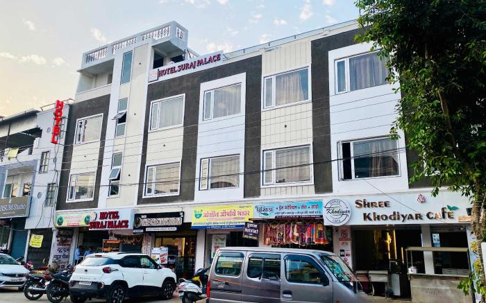 Hotel Suraj Palace