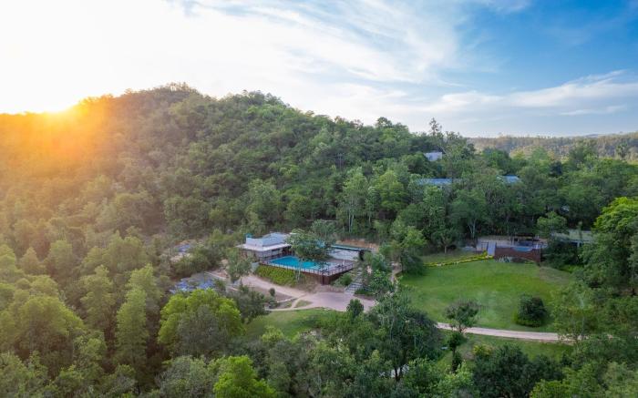 Bushbaby Valley Lodge