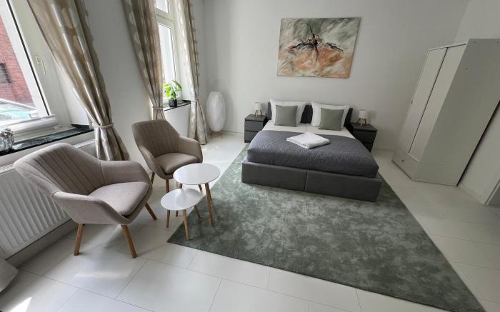 City Studio Apt. Near it all! im EG. Ground floor