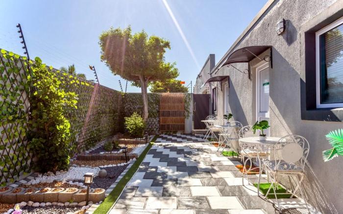 Studio Room 1 in Caline VIP Mews