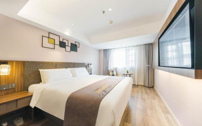 Home Inn Plus Foshan Shunde Qinghui Garden RT-Mart