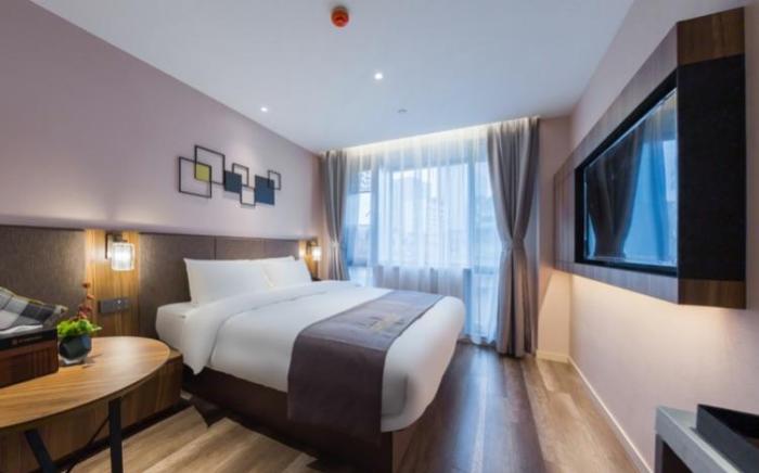 Home Inn Plus Guiyang Penshuichi Dashizi Minsheng Road