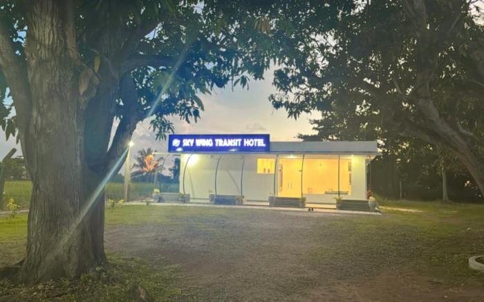 Sky wing transit hotel
