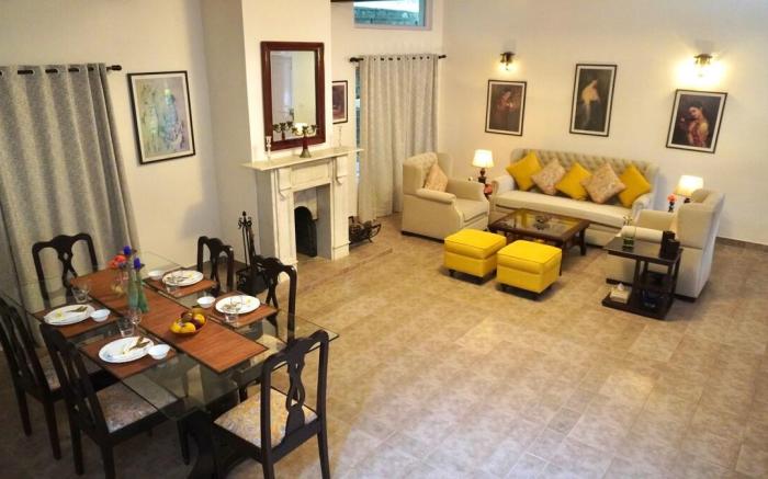 The Colonial Chamber - The Kanaksh , Bhimtal