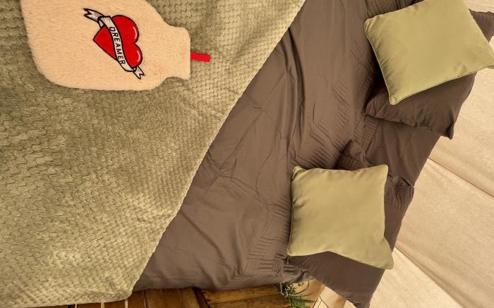 The Paddock Glamping - Clover 1 Bell Tent