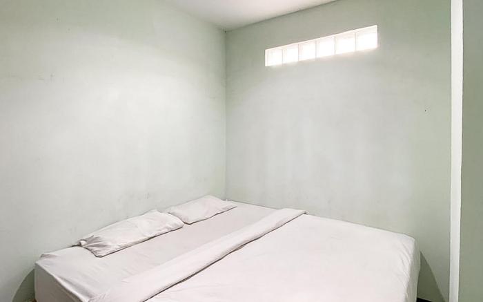 RedDoorz Hostel @ Finest Medan