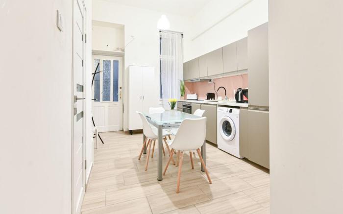 Serenity Suite in the City Center by NW