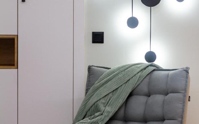 2 BR w AC Extravagant Gallery Loft by NW