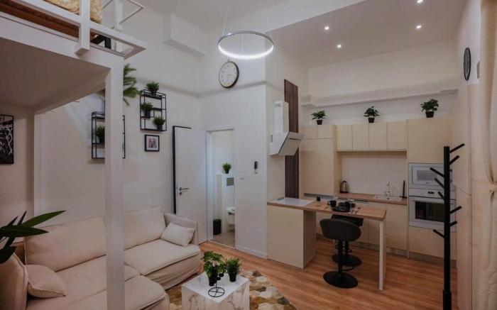 Modern Greenlight Gallery by NW