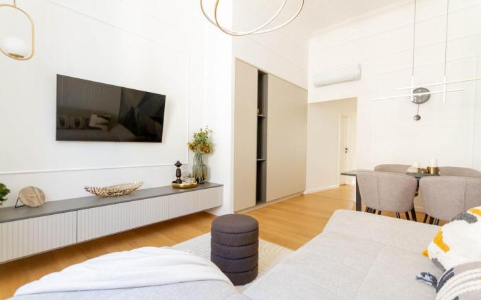 Harmonic Apartment in Bem Square by NW