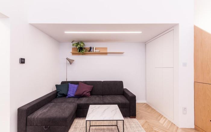 Eszter's Lovely Downtown Apartment by NW