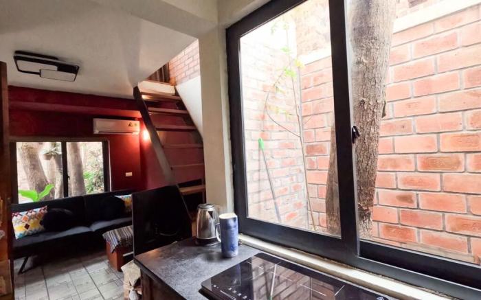 Vintage 1,5Br Garden Home w Balcony Washer Dryer