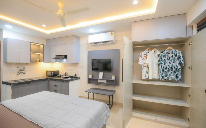 The Starlit Stays-Modern Studio