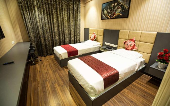 Grand Seasons -The Business Hotel