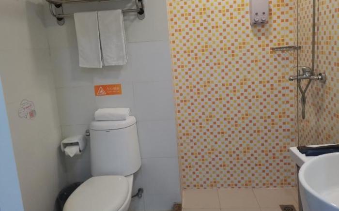 Home Inn Baoji Fengxiang South Street Times Plaza