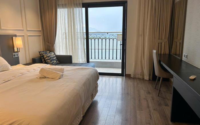 Luxury Apartment Golden Bay