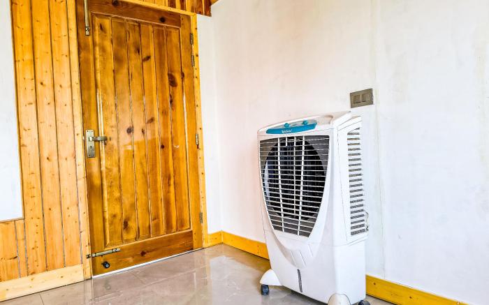 Jusgar Homestay 3BHK Villa| Lansdowne by Homeyhuts