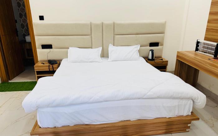 Hotel Riyansh 