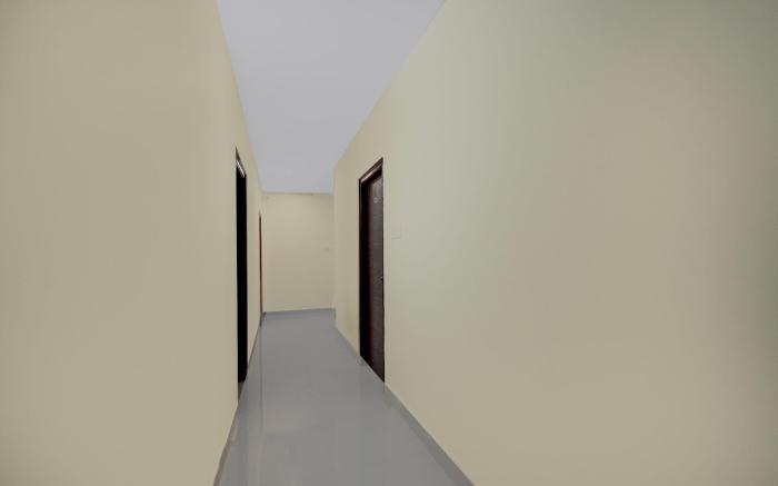 Hotel O MJR