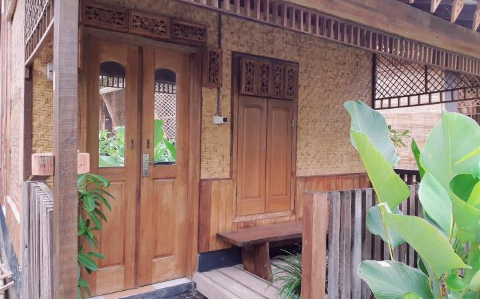 Banyu Asem Homestay & Lounge