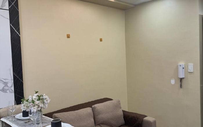 Cath Suites ( Netflix & Chill ) Shore 2