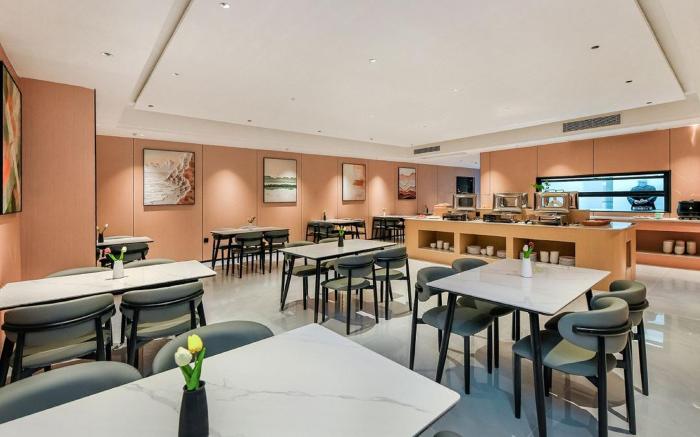 R ROYALSS HOTEL(Chengdu Jinniu Wanda North Railway Station）) 美豪R酒店火车北站店