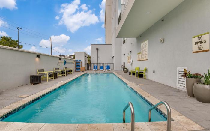 Home2 Suites Dallas Medical