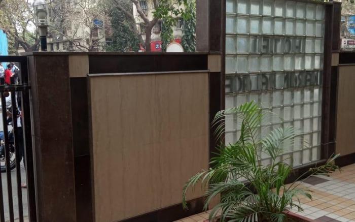 HOTEL KARAN PALACE