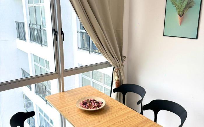 Family Park Midas Seri Alam Netlfix By STAY