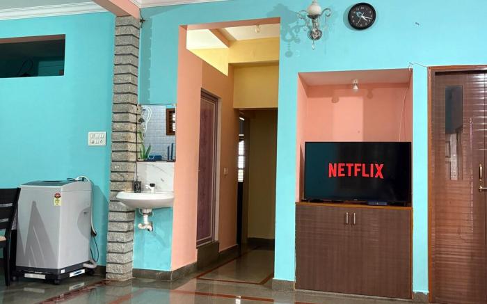 Secure 2BHK – 10 Mins from Airport, CCTV, Grills.