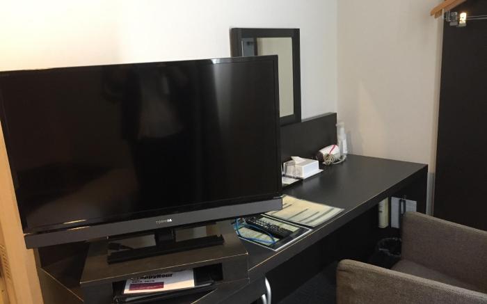 Hamilton Hotel Black