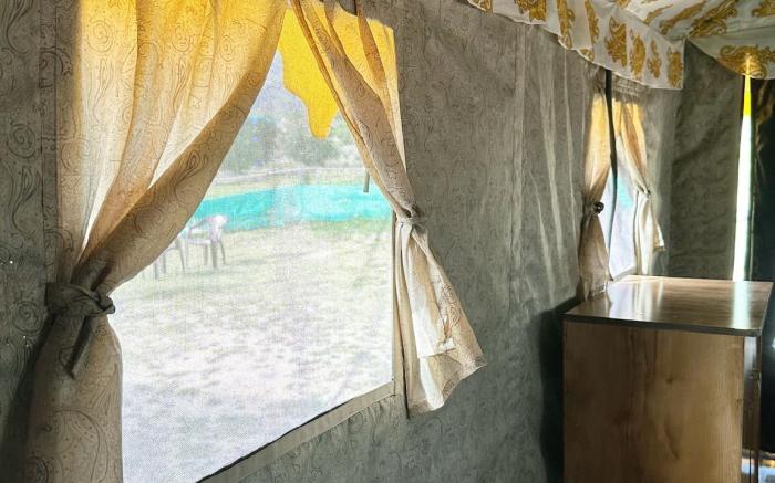Brother's Snow View Camps