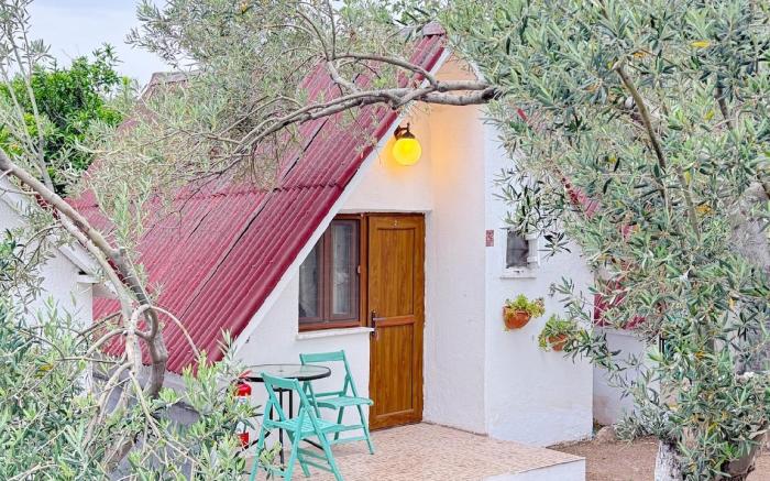 Cozy Tiny Home by the Beach