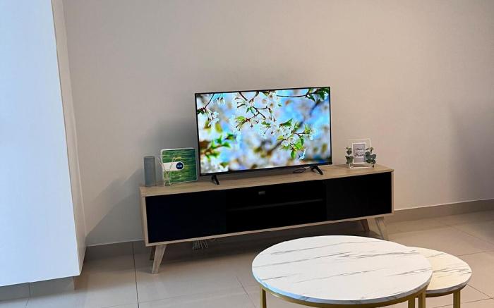 Tee and Vee lux homes