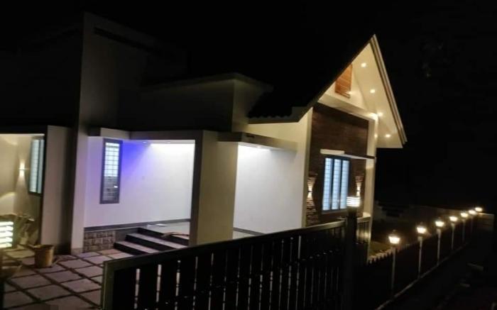 Varenya Luxuary Homestay