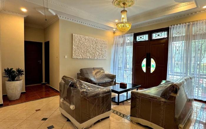the Nawasena Villa Medan w/Private Pool Escape