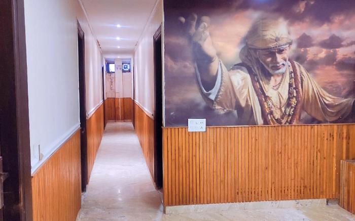 Hotel Shri Saai Deluxe Rooms- Main GT Karnal Road