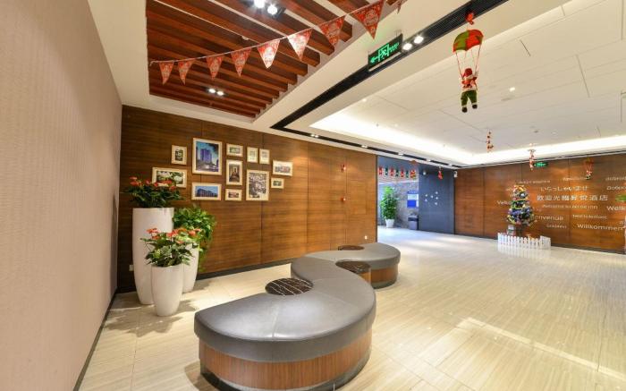 Zense Inn (Shenzhen International Convention and Exhibition Center)