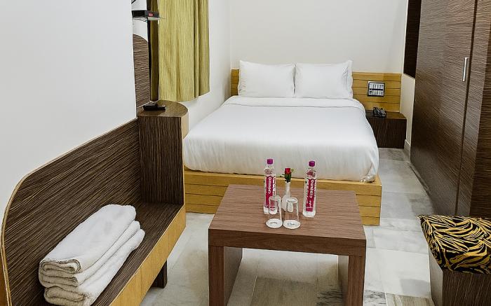 The Sky Comfort Hotel Shreenath 