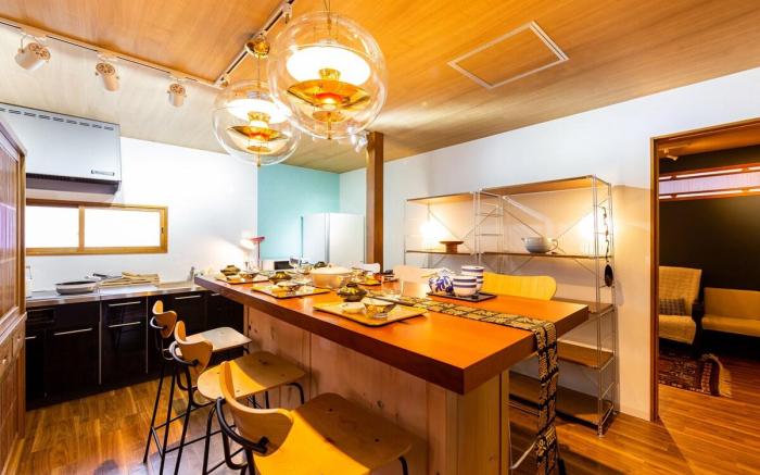 Private Villa/Up to 14 Guests/4 Bedrooms/1 Garage