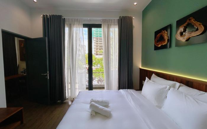 Arava Retreat Danang Oceanfront