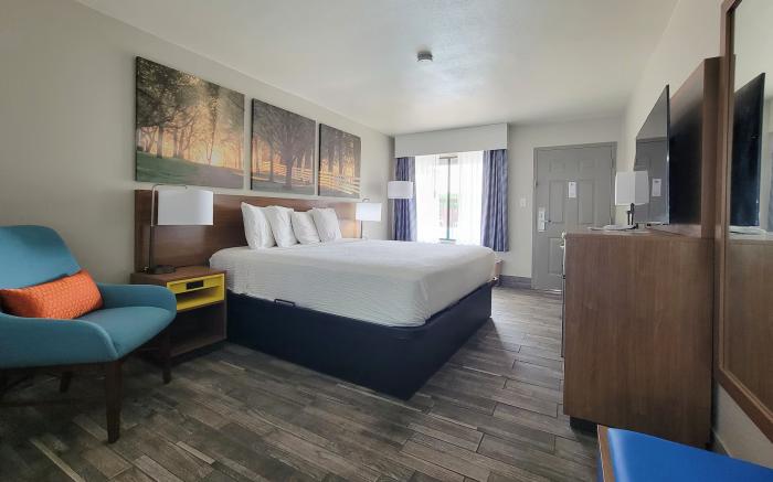 Days Inn by Wyndham Clanton AL