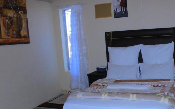 HostHub Guest House 