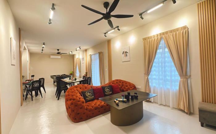 A27 Royal Dato Onn 2 Party House Corner Lot