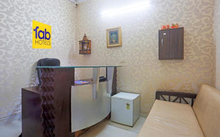 FabHotel Vasant Villa
