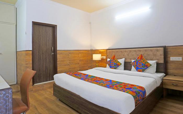 FabHotel Vasant Villa