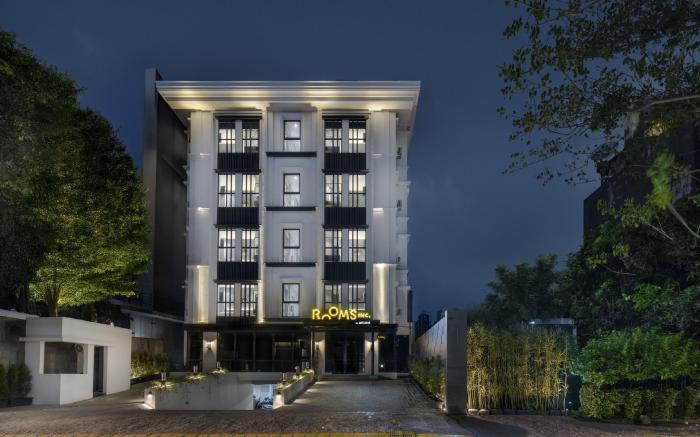 ROOMS INC Sudirman – Jakarta