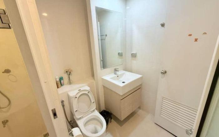 Welcome to warm room here have gym saona Netflix