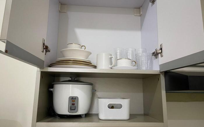 The Beacon Makati-Roces tower. Netflix,Pool,Sauna.