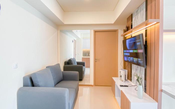 Best Living 2BR at Meikarta Apartment By Travelio